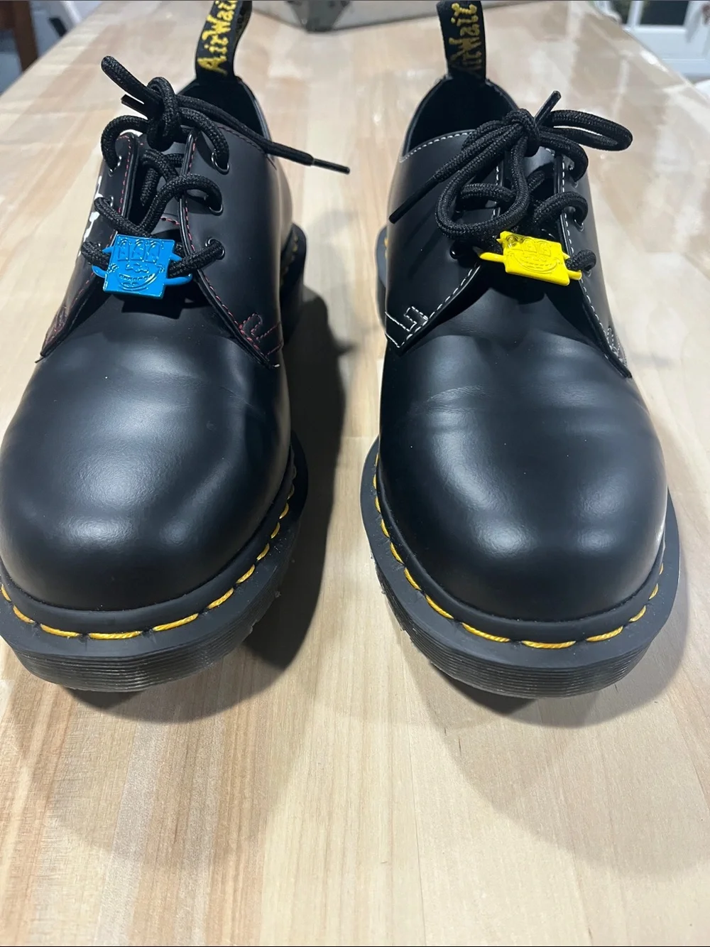 Dr. Martens Black Leather Derby Shoes with Pink & White Graphic mens 9